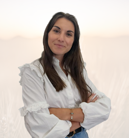 Manon FABRE Chargée de communication Groupe ABCDE